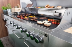 Plynový gril G21 Nevada BBQ kuchyně Premium Line, 8 hořáků + zdarma redukční ventil