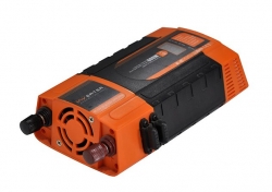 Napěťový měnič Carspa PID600-12, 12V/230V+2xUSB 600W, modifikovaná sinus, digitální display, vhodný do auta