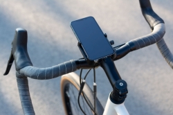 Držák FIXED Hliníkový držák mobilního telefonu na kolo FIXED Bikee ALU 2 s otočnou hlavou, černý