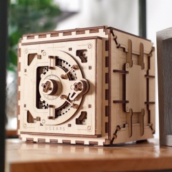 Hračka Ugears 3D dřevěné mechanické puzzle Trezor